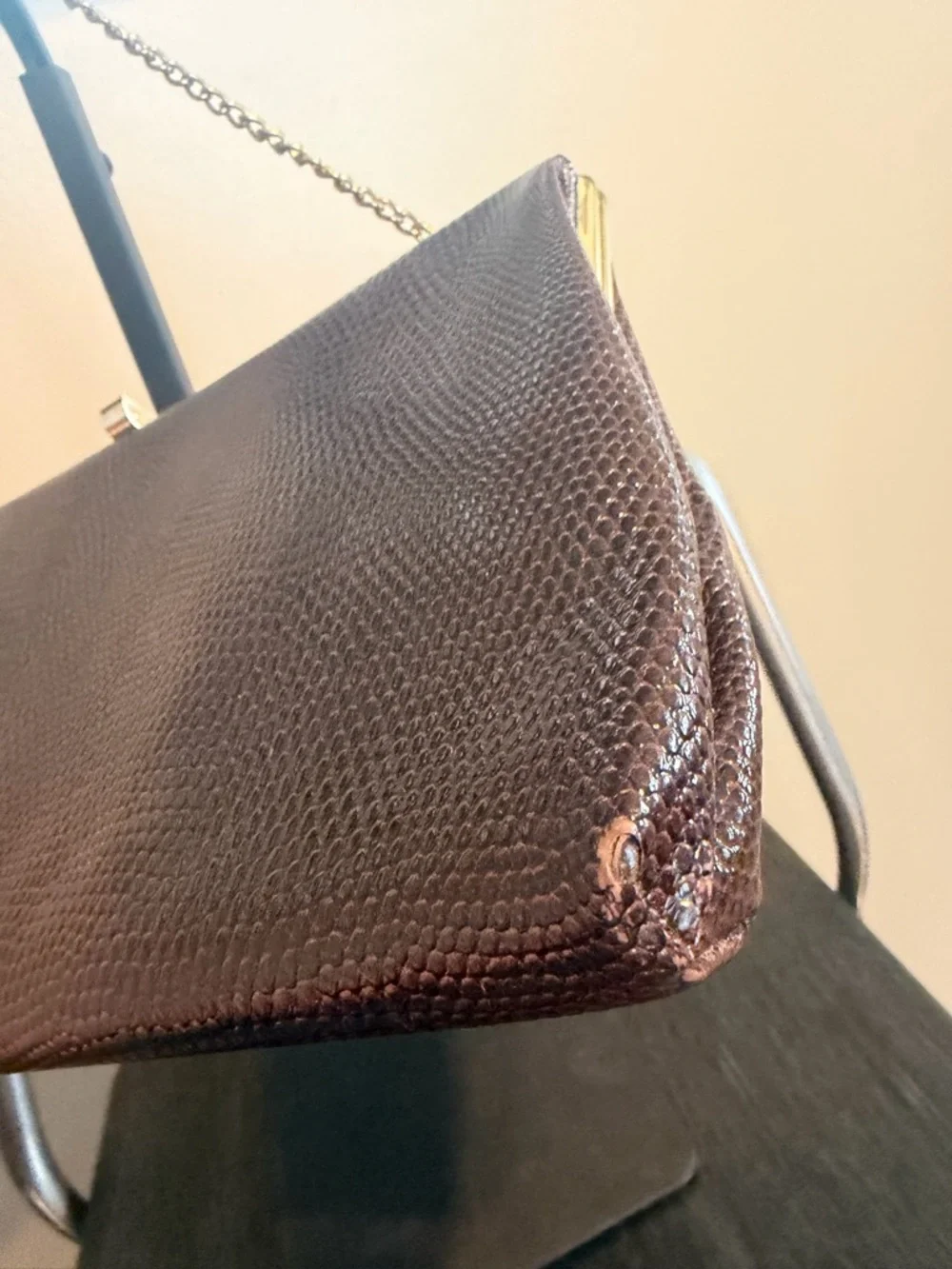 Vintage Brown Textured Frame-Top Chain Handle Bag - Picture 3 of 7